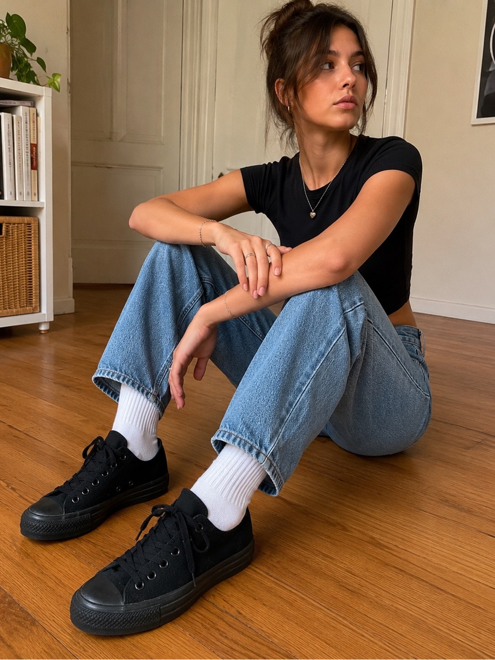 Converse black 6.5 woman’s